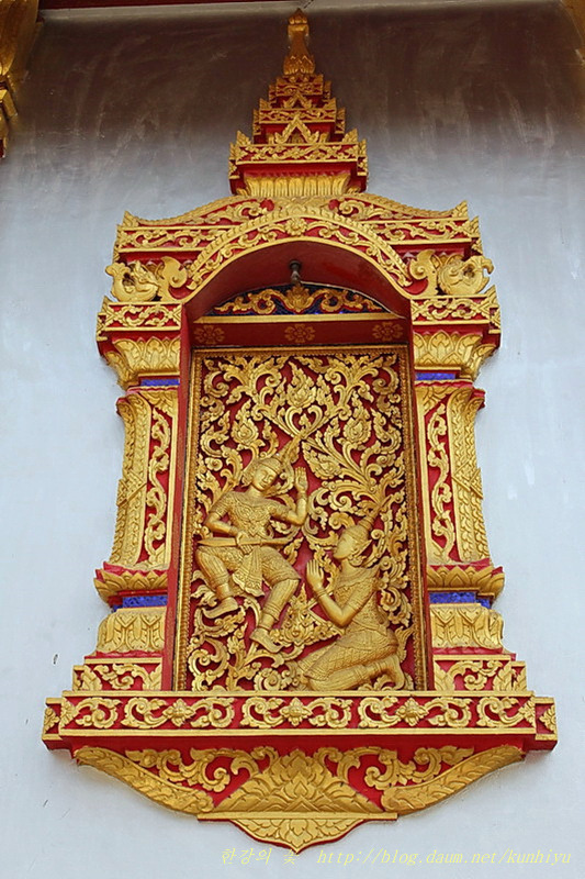 왓 농사원(Vat Nong Sikhounmuang)-2-한강의 꽃