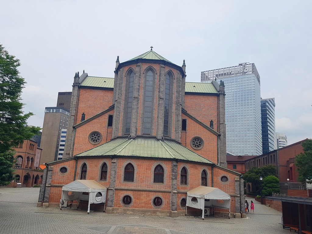 밤에 가본 명동성당