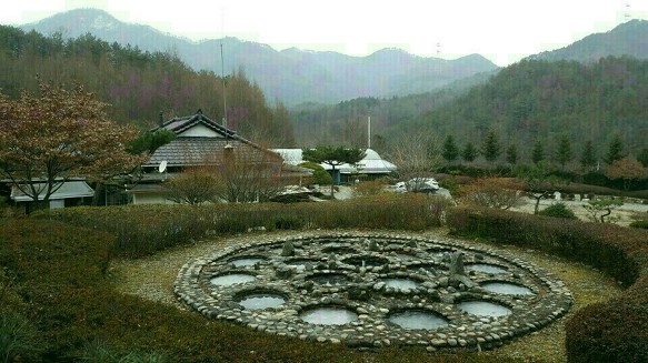 사진:양평청운면 산과개울이그림같은 수양관,수련원,캠핑장적합(토지+건물)