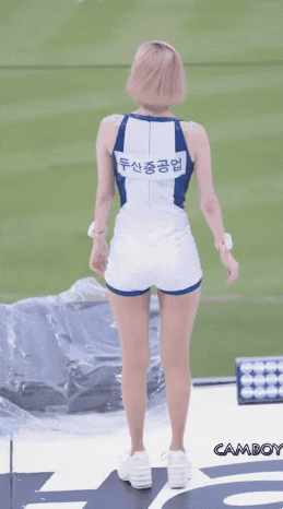 치어리더 서현숙의 이름을 알린 의상.jpgif | 인스티즈