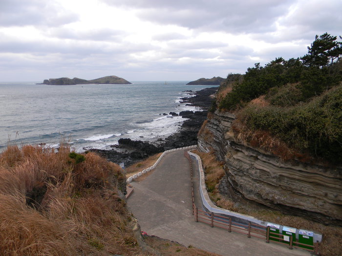 제주도 서쪽 끝에 자리한 해안 오름, 수월봉 (엉알해안, 수월봉전망대, 제주올레길12코스)